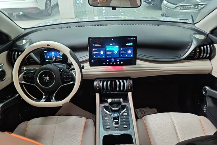 Used BYD Yuan PLUS 2023 Champion Edition 510KM Leading Model Center Console