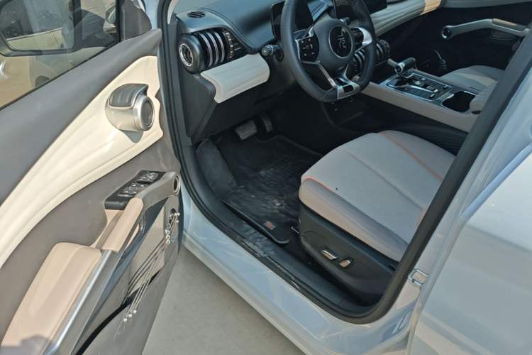 Used BYD Yuan PLUS 2023 Champion Edition 430KM Superior Model Driver Seat