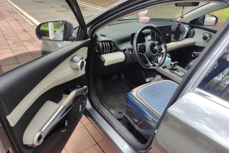 Used BYD Yuan PLUS 2023 Champion Edition 430KM Leading Model Driver Seat