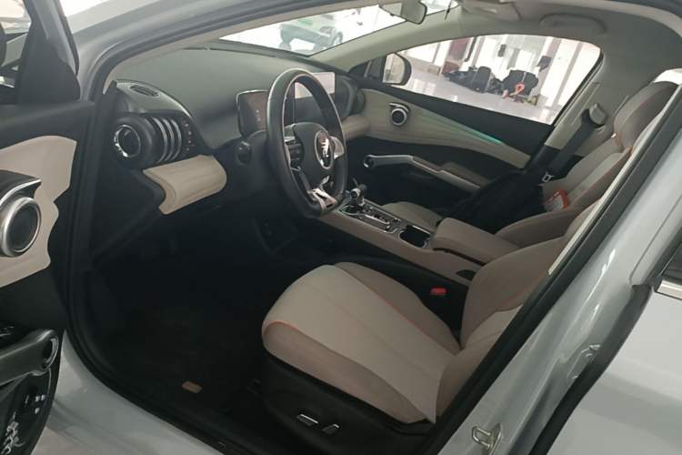 Used BYD Yuan PLUS 2023 Champion Edition 510KM Leading Model Driver Seat