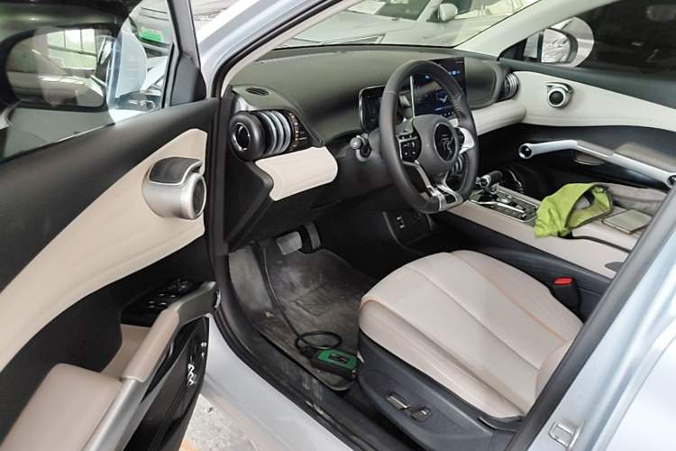 Used BYD Yuan PLUS 2023 Champion Edition 510KM Superior Model Driver Seat