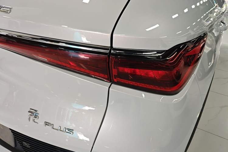 Used BYD Yuan PLUS 2023 Champion Edition 510KM Leading Model Exterior 3