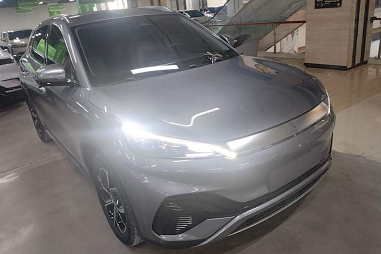 Used BYD Yuan PLUS 2023 Champion Edition 430KM Superior Model Front Right 45 Deg