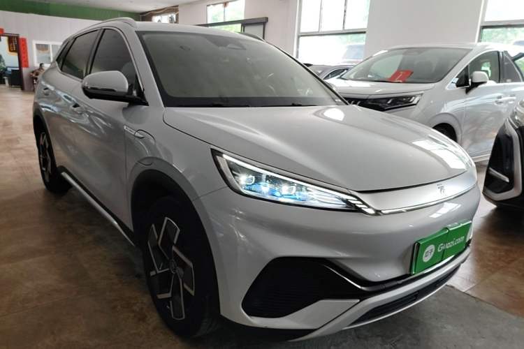 Used BYD Yuan PLUS 2023 Champion Edition 510KM Superior Model Front Right 45 Deg