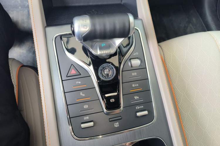 Used BYD Yuan PLUS 2023 Champion Edition 510KM Superior Model Gear Lever
