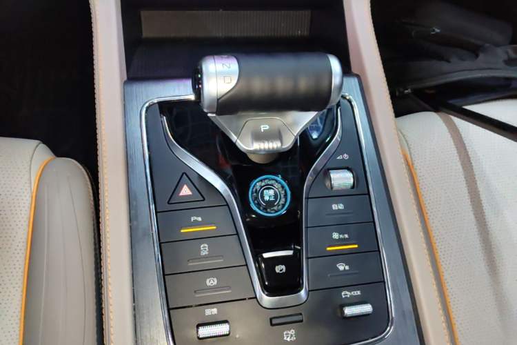 Used BYD Yuan PLUS 2023 Champion Edition 430KM Superior Model Gear Lever