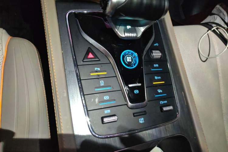 Used BYD Yuan PLUS 2023 Champion Edition 430KM Superior Model Gear Lever