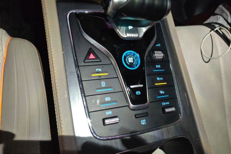 Used BYD Yuan PLUS 2023 Champion Edition 430KM Superior Model Gear Lever