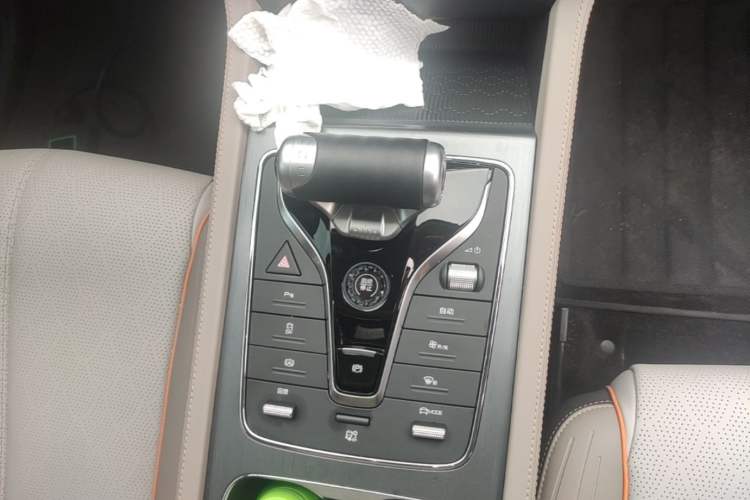 Used BYD Yuan PLUS 2023 Champion Edition 430KM Superior Model Gear Lever