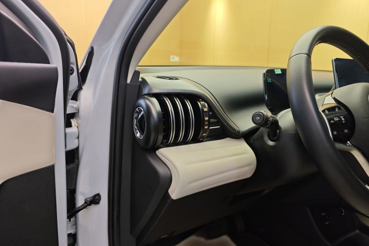 Used BYD Yuan PLUS 2023 Champion Edition 510KM Superior Model Interior 12