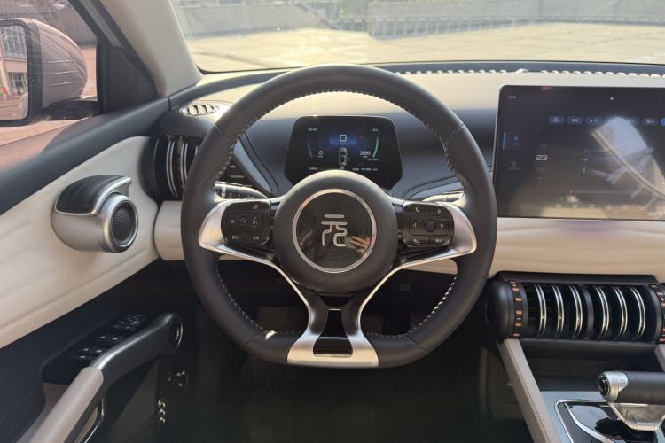 Used BYD Yuan PLUS 2023 Champion Edition 510KM Leading Model Interior 12