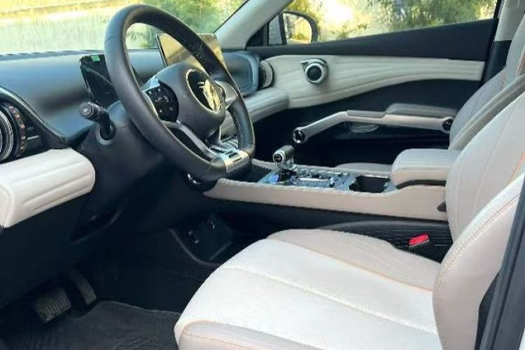 Used BYD Yuan PLUS 2023 Champion Edition 430KM Superior Model Interior 4