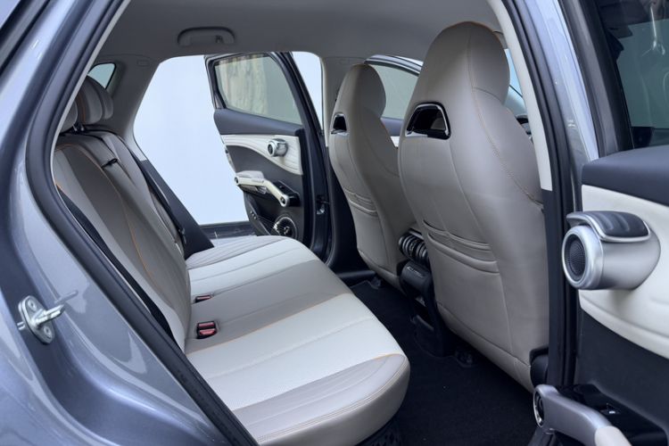 Used BYD Yuan PLUS 2023 Champion Edition 430KM Leading Model Interior 5