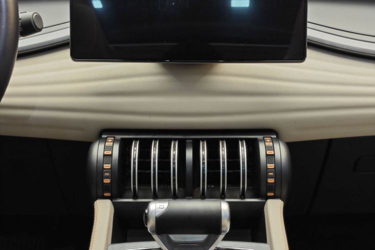 Used BYD Yuan PLUS 2023 Champion Edition 510KM Superior Model Interior 6