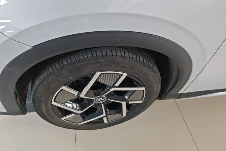 Used BYD Yuan PLUS 2023 Champion Edition 510KM Superior Model Left Front Wheel Hub