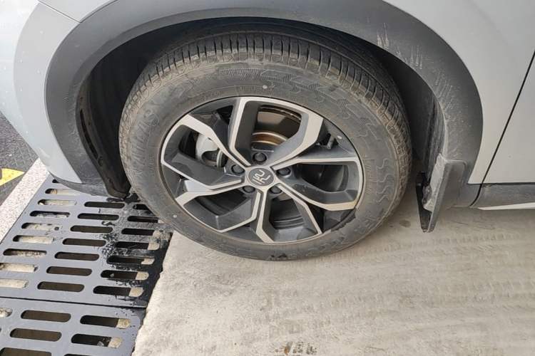 Used BYD Yuan PLUS 2023 Champion Edition 430KM Leading Model Left Front Wheel Hub