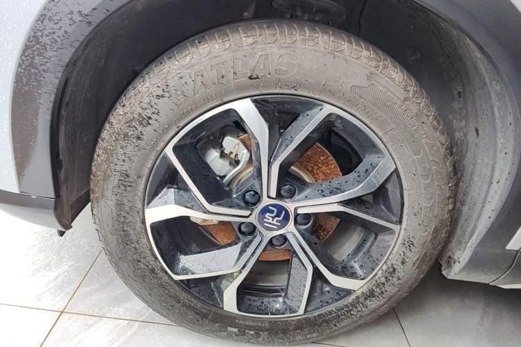 Used BYD Yuan PLUS 2023 Champion Edition 430KM Superior Model Left Front Wheel Hub