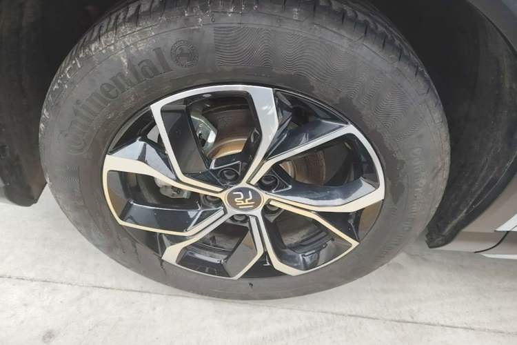 Used BYD Yuan PLUS 2023 Champion Edition 430KM Leading Model Left Front Wheel Hub