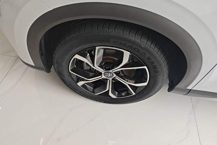 Used BYD Yuan PLUS 2023 Champion Edition 430KM Superior Model Left Front Wheel Hub