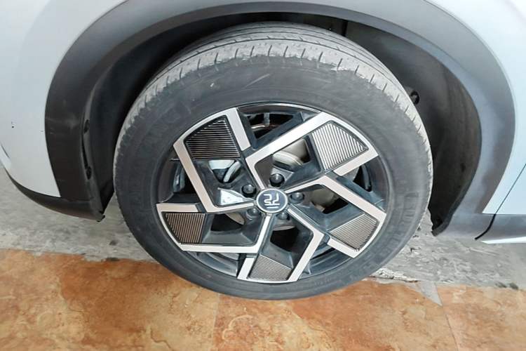 Used BYD Yuan PLUS 2023 Champion Edition 510KM Superior Model Left Front Wheel Hub