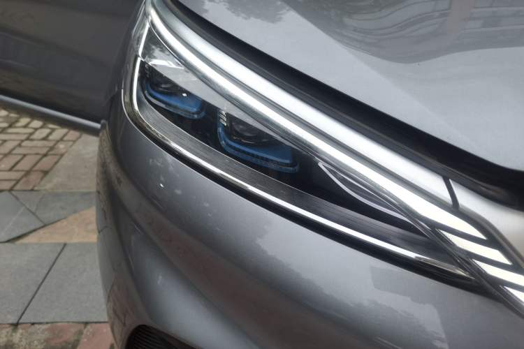 Used BYD Yuan PLUS 2023 Champion Edition 430KM Leading Model Right Front Headlight