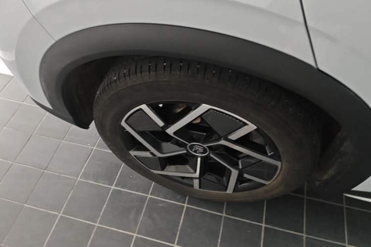 Used BYD Yuan PLUS 2023 Champion Edition 510KM Superior Model Right Rear Wheel Hub