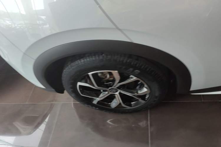 Used BYD Yuan PLUS 2023 Champion Edition 430KM Superior Model Right Rear Wheel Hub