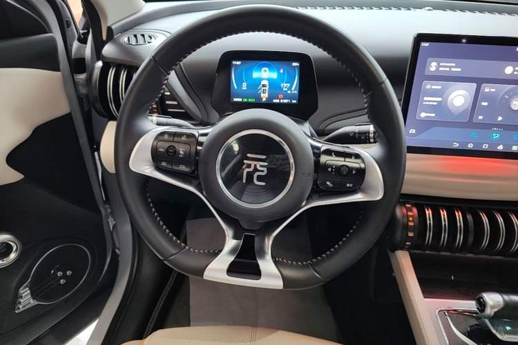 Used BYD Yuan PLUS 2023 Champion Edition 430KM Superior Model Steering Wheel