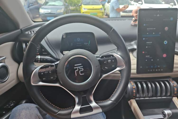 Used BYD Yuan PLUS 2023 Champion Edition 430KM Leading Model Steering Wheel