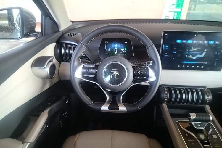 Used BYD Yuan PLUS 2023 Champion Edition 510KM Leading Model Steering Wheel