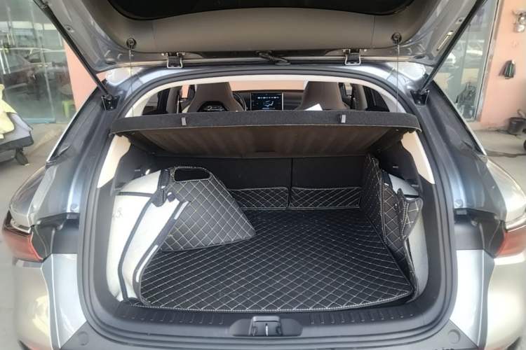 Used BYD Yuan PLUS 2023 Champion Edition 510KM Leading Model Trunk