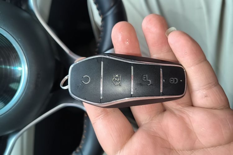 Used BYD Yuan PLUS 2023 Champion Edition 430KM Superior Model Vehicle Key