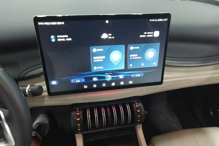 Used BYD Yuan PLUS 2023 Champion Edition 510KM Excellence Model Audio And AC Panel