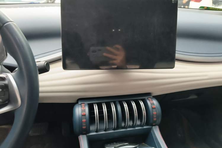 Used BYD Yuan PLUS 2023 Champion Edition 430KM Leading Model Audio And AC Panel