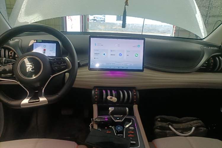 Used BYD Yuan PLUS 2023 Champion Edition 510KM Superior Model Audio And AC Panel