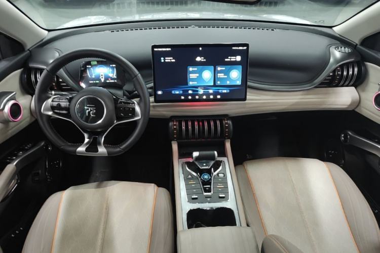 Used BYD Yuan PLUS 2023 Champion Edition 510KM Excellence Model Center Console