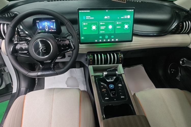 Used BYD Yuan PLUS 2023 Champion Edition 510KM Excellence Model Center Console