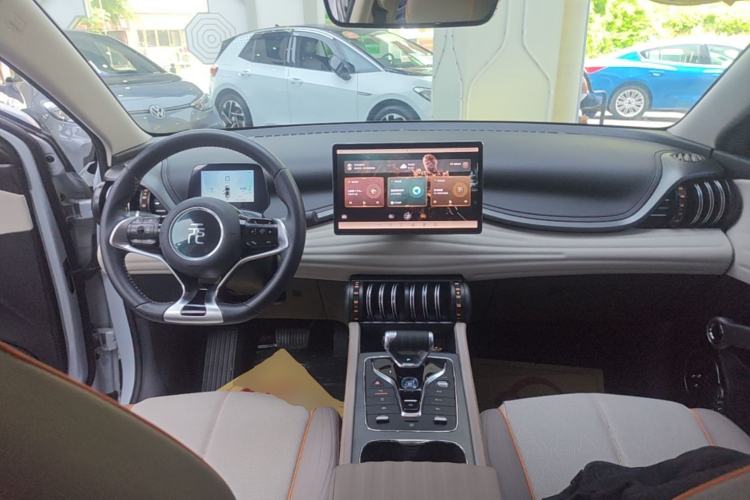 Used BYD Yuan PLUS 2023 Champion Edition 430KM Superior Model Center Console