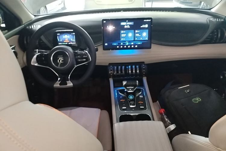 Used BYD Yuan PLUS 2023 Champion Edition 430KM Superior Model Center Console