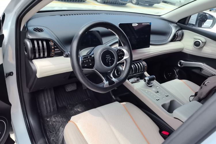 Used BYD Yuan PLUS 2023 Champion Edition 430KM Leading Model Center Console