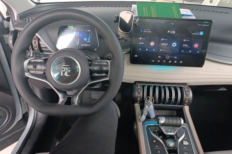Used BYD Yuan PLUS 2023 Champion Edition 430KM Superior Model Center Console