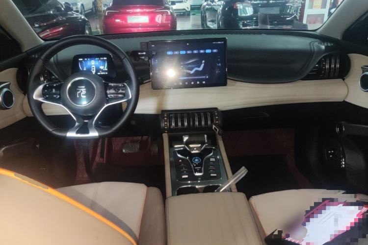 Used BYD Yuan PLUS 2023 Champion Edition 510KM Superior Model Center Console