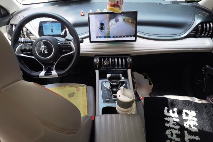 Used BYD Yuan PLUS 2023 Champion Edition 430KM Superior Model Center Console