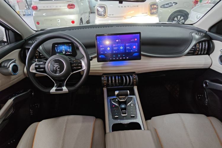 Used BYD Yuan PLUS 2023 Champion Edition 430KM Leading Model Center Console