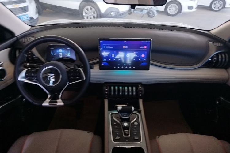 Used BYD Yuan PLUS 2023 Champion Edition 430KM Leading Model Center Console