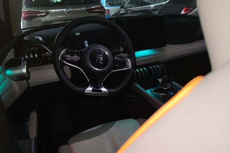 Used BYD Yuan PLUS 2023 Champion Edition 430KM Superior Model Center Console