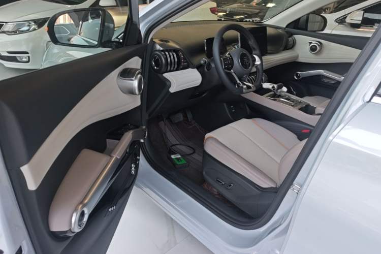Used BYD Yuan PLUS 2023 Champion Edition 430KM Leading Model Driver Seat