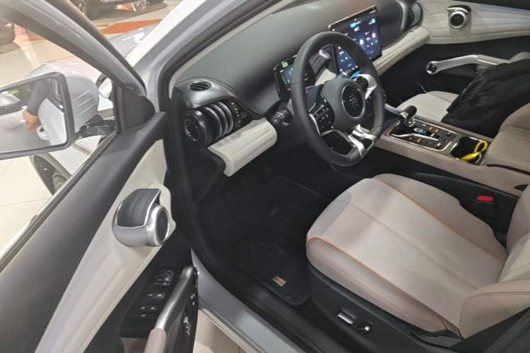 Used BYD Yuan PLUS 2023 Champion Edition 510KM Superior Model Driver Seat