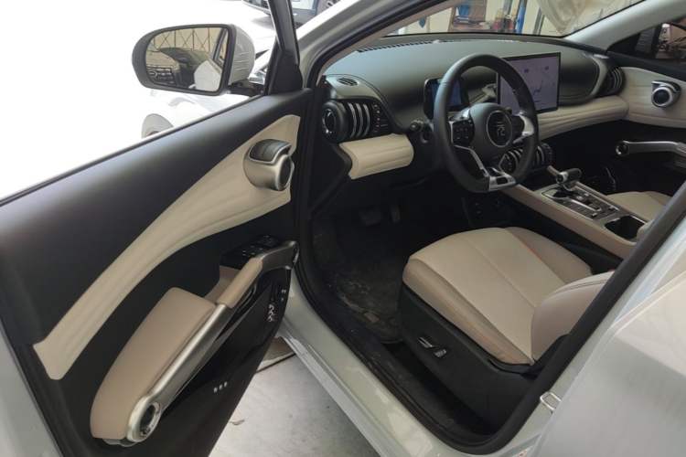 Used BYD Yuan PLUS 2023 Champion Edition 510KM Leading Model Driver Seat