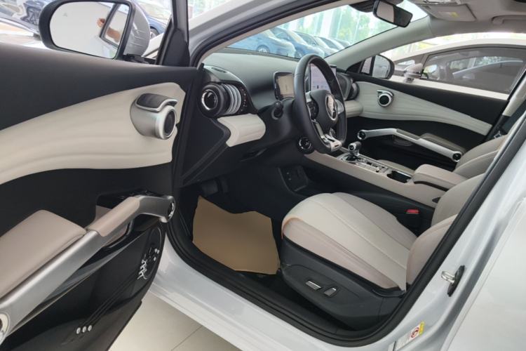 Used BYD Yuan PLUS 2023 Champion Edition 510KM Superior Model Driver Seat